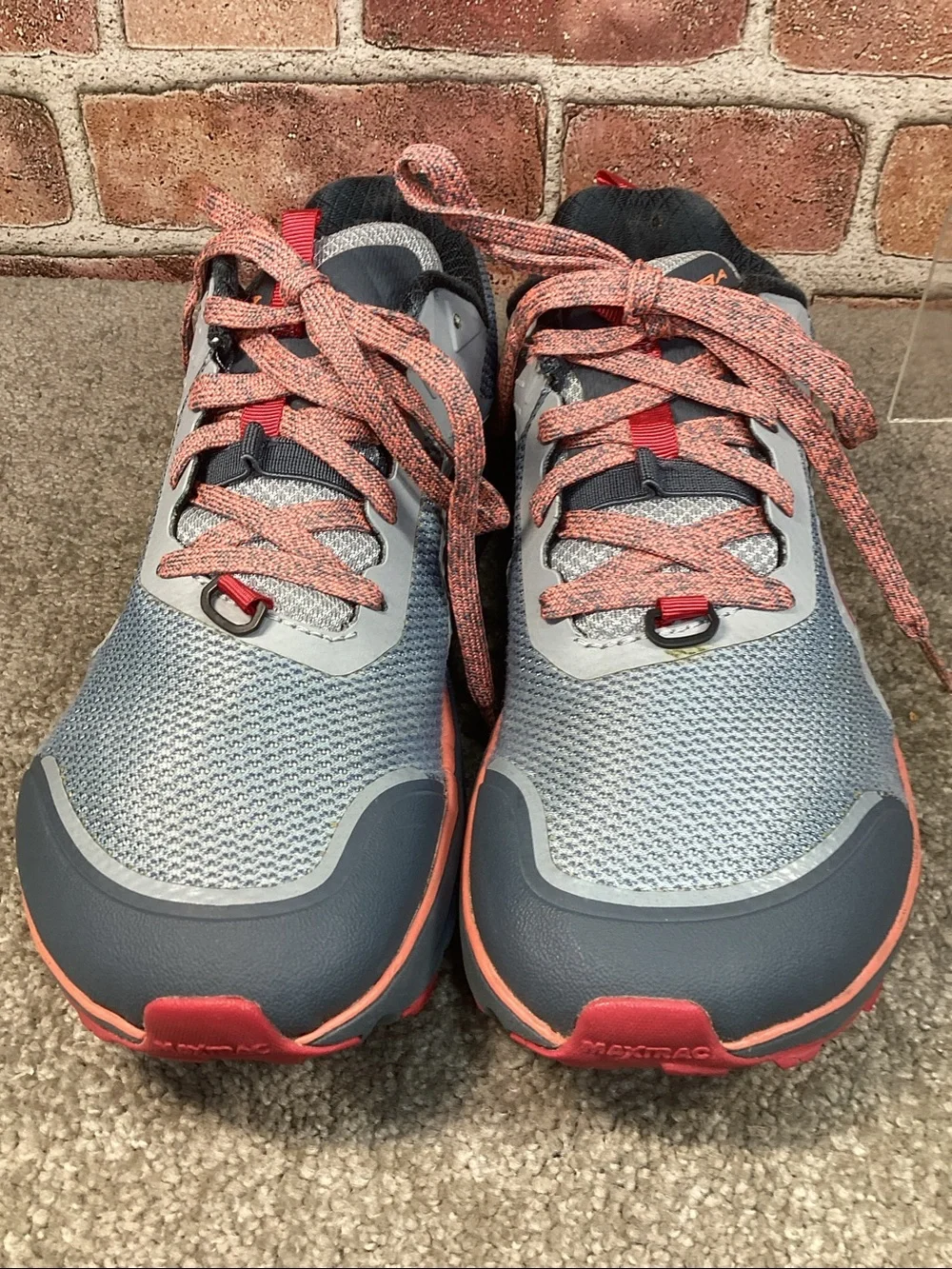 Altar Timp 3 women’s running shoes sneakers size 7